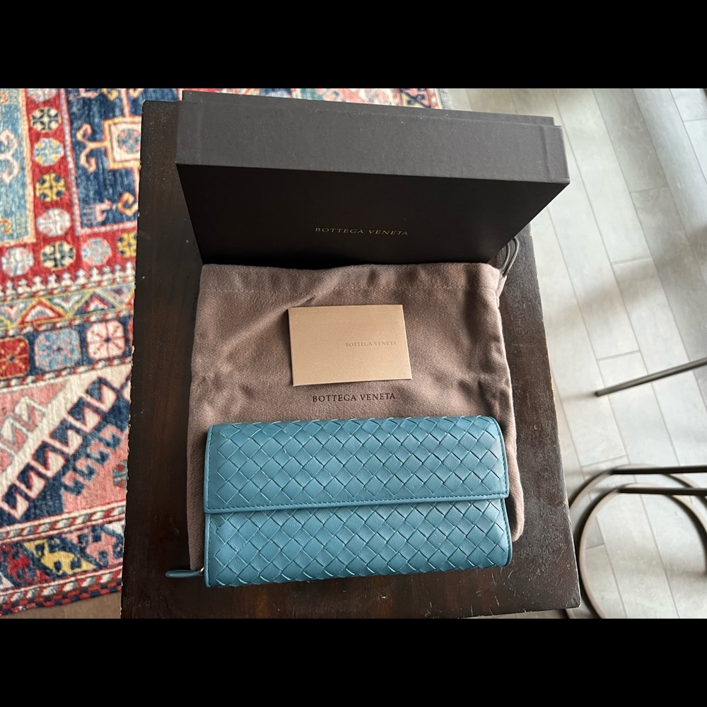 BOTTEGA VENETA Woven Leather Long Wallet